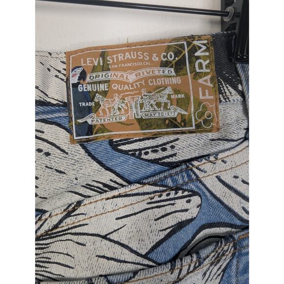 Levi's x Farm Rio Floral Ribcage Straight Leg Jean - Picture 7 of 9